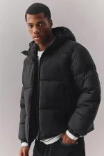 Padded jacket with hood (1)