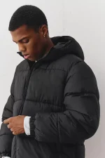Padded jacket with hood (4)