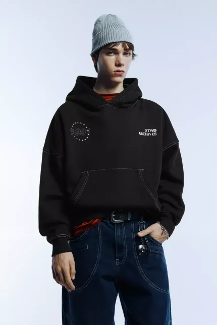 Sudadera negra capucha STWD (1)